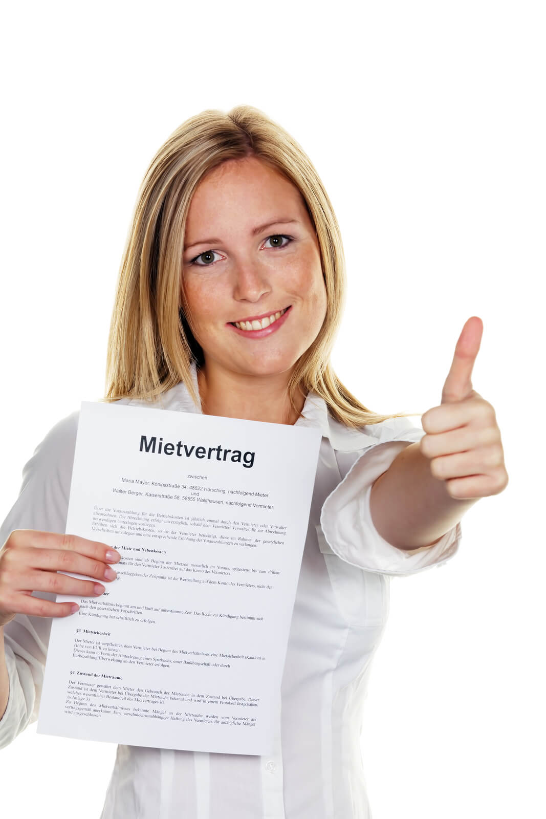frau-mit-mietvertrag